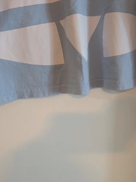 adidas Cropped Graphic Tee in Light Blue & White - Picture 3 of 5